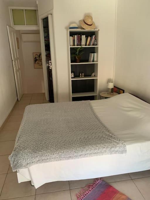 Ferienwohnung Fabienne Cote Jardins De La Fontaine Nîmes Exterior foto